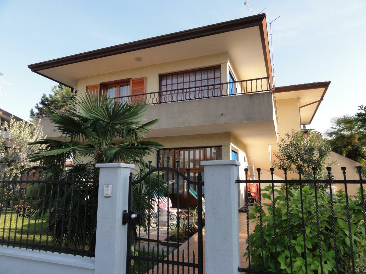 Villa Paola Bibione Buitenkant foto