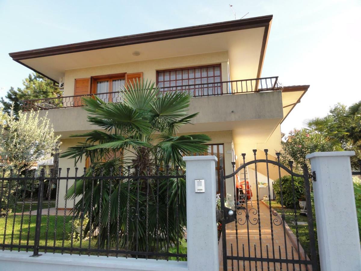 Villa Paola Bibione Buitenkant foto