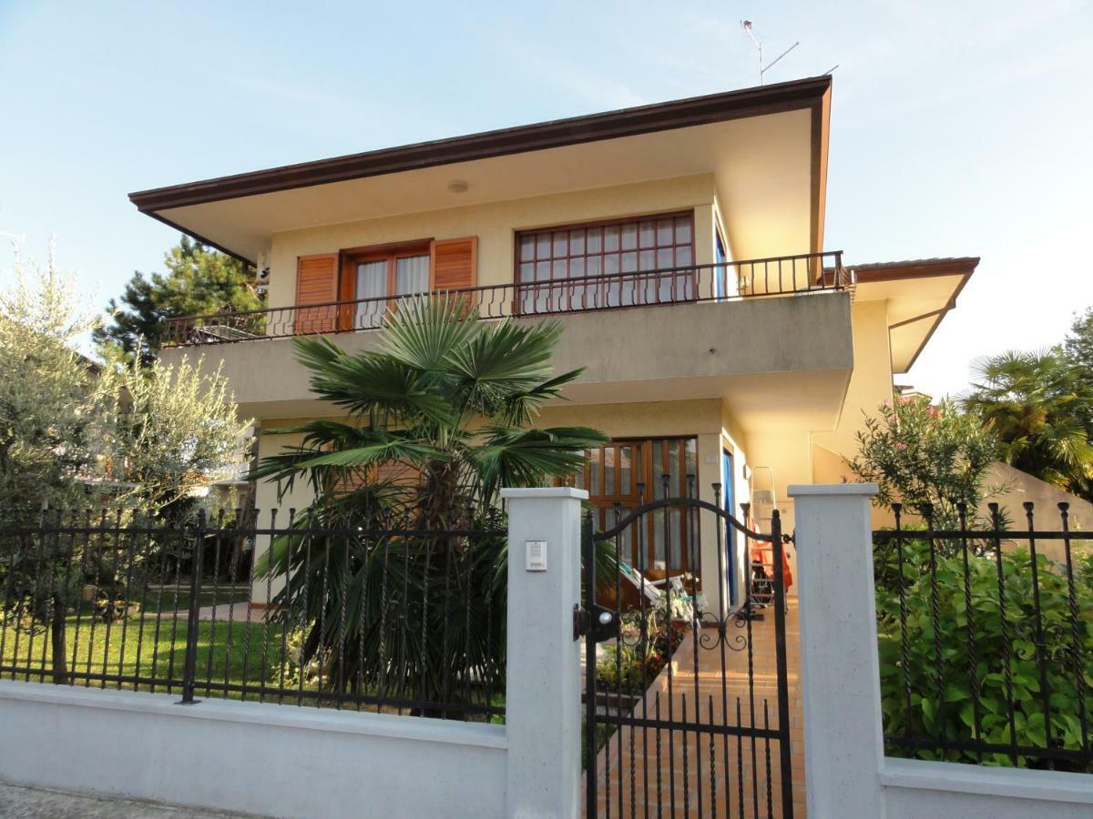 Villa Paola Bibione Buitenkant foto